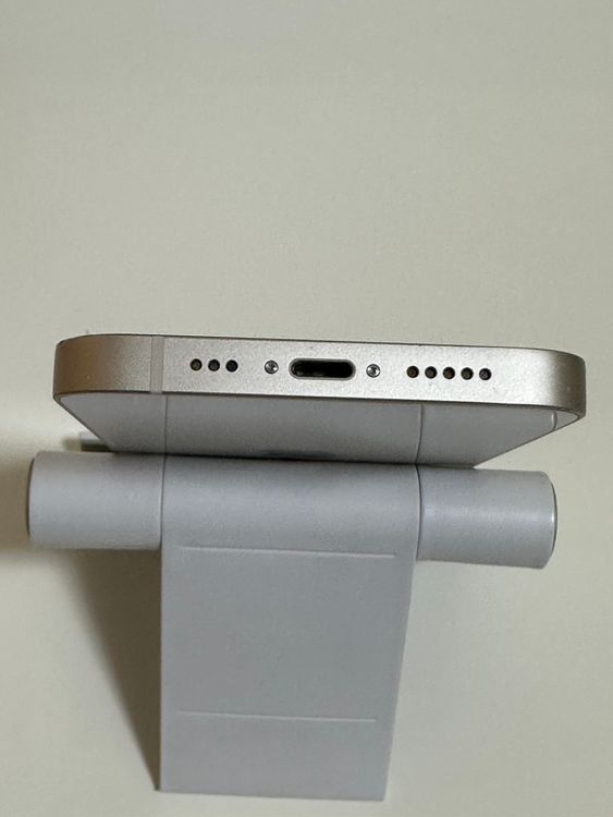 ���Хåƥ꡼87% SIM�ե꡼ iPhone13 128GB �������饤��