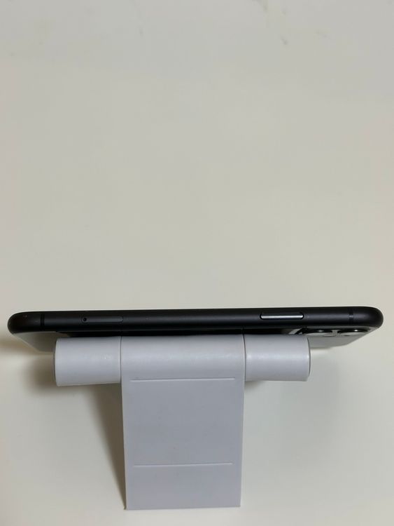 ��SIM�ե꡼ iPhone11 64GB �֥�å�