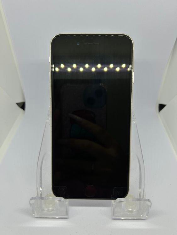 ��SIM�ե꡼ iPhoneSE��3����  64GB �������饤��