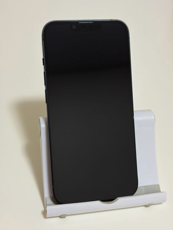 ���Хåƥ꡼84% SIM�ե꡼ iPhone14 128GB �ߥåɥʥ���