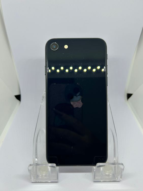��SIM�ե꡼ iPhoneSE��3����  64GB �ߥåɥʥ��� �Хåƥ꡼76%