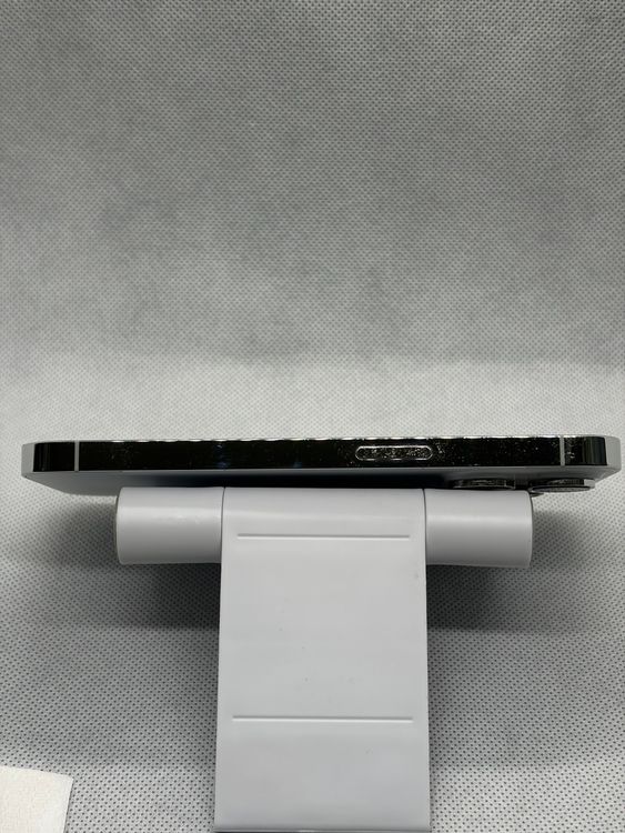 ���Хåƥ꡼96% SIM�ե꡼ iPhone14Pro 256GB ����С�