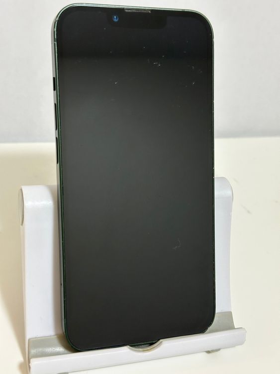 ���Хåƥ꡼81% SIM�ե꡼ iPhone13 128GB ���꡼��