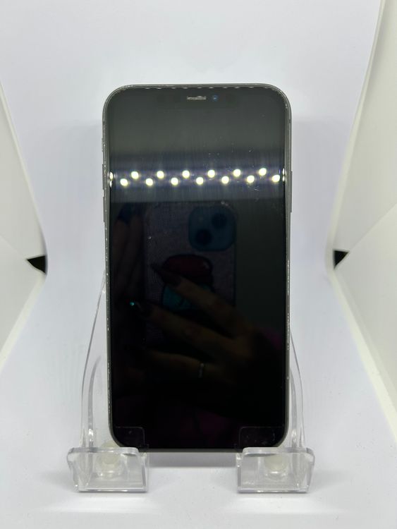 ��SIM�ե꡼ iPhone11  128GB �֥�å�