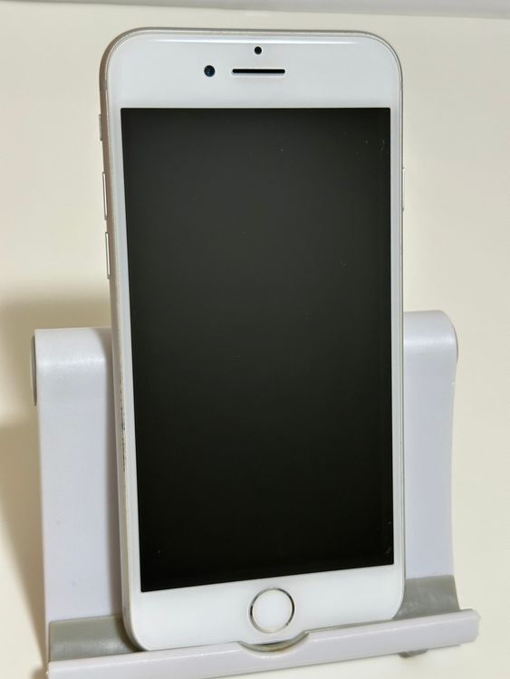 ��SIM�ե꡼ iPhone8 256GB ����С�