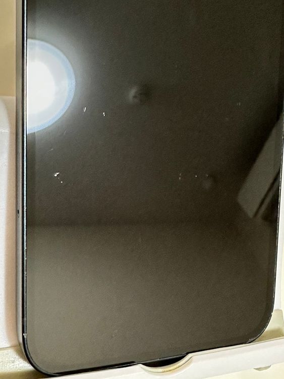 ���Хåƥ꡼81% SIM�ե꡼ iPhone14Plus 128GB �ߥåɥʥ���