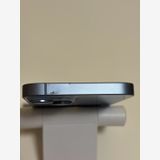 ���Хåƥ꡼88% SIM�ե꡼ iPhone14 128GB �֥롼