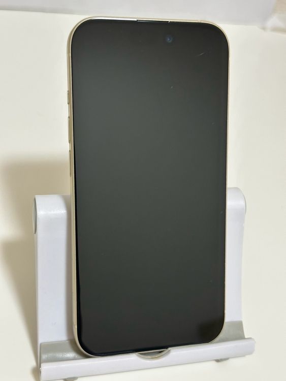 ���Хåƥ꡼87% SIM�ե꡼ iPhone15 128GB ��������