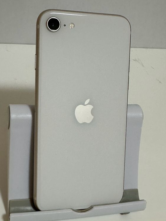 ��SIM�ե꡼ iPhoneSE ��3���� 64GB �������饤��
