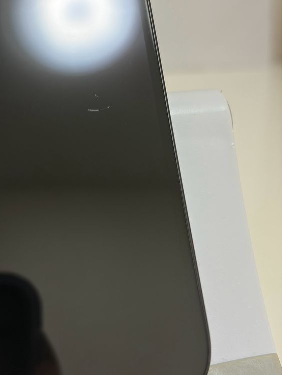 ���Хåƥ꡼84% SIM�ե꡼ iPhone15 128GB �֥�å�