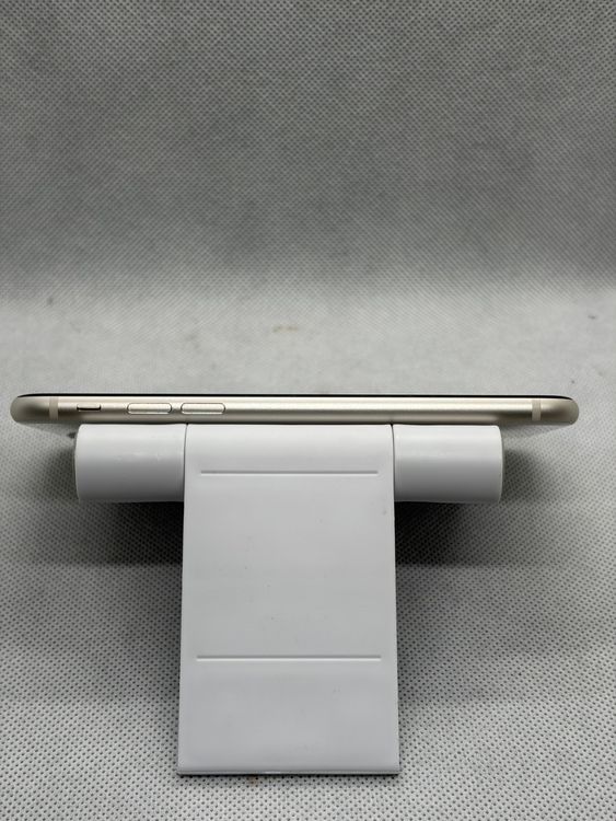 ���ϥԥͥ��ͥå� SIM�ե꡼ iPhoneSE ��3���� 64GB �������饤��