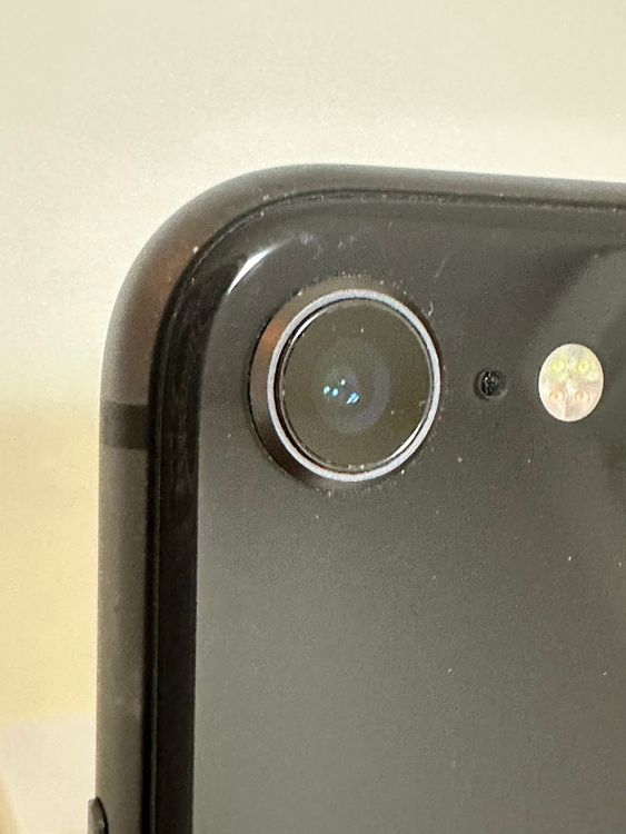 ��SIM�ե꡼ iPhone8 64GB ���ڡ������쥤