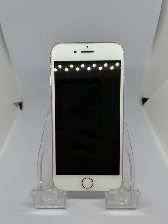 ��SIM�ե꡼ iPhone7  32GB ������������� �Хåƥ꡼69%
