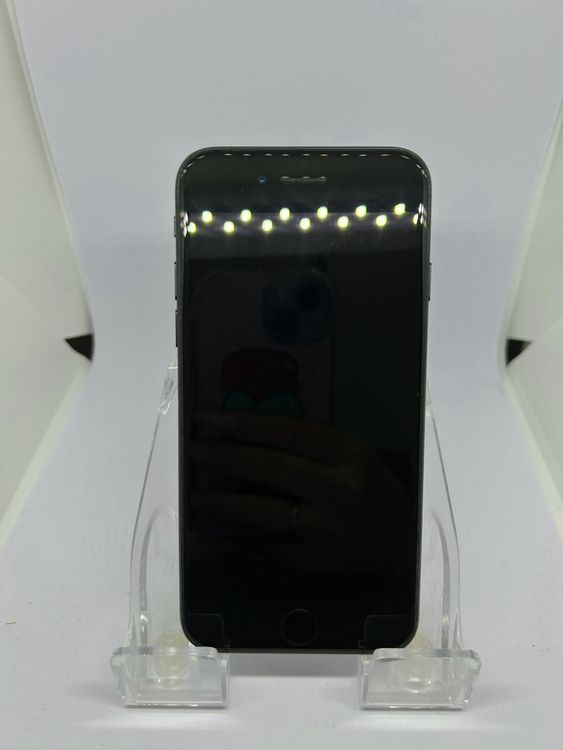 ��SIM�ե꡼ iPhoneSE��3����  64GB �ߥåɥʥ���
