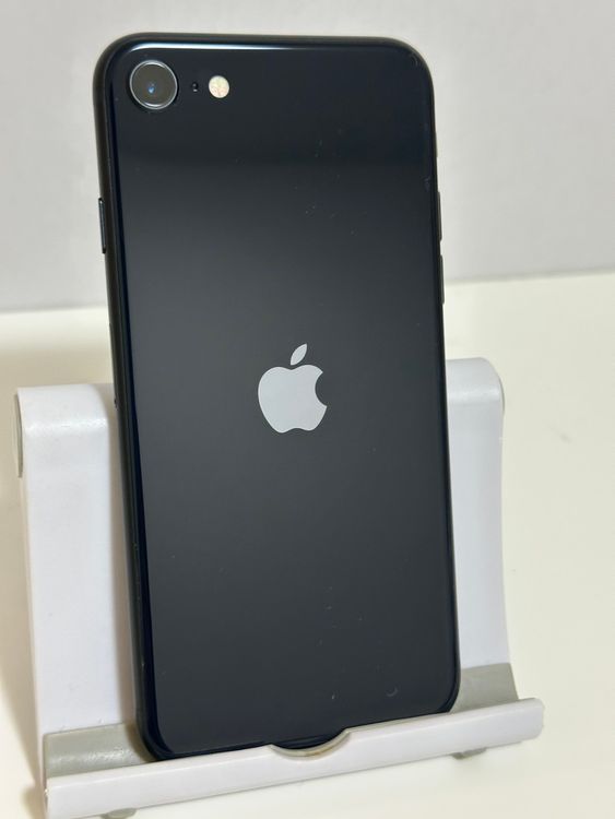 ���Хåƥ꡼80% SIM�ե꡼ iPhoneSE ��3���� 64GB �ߥåɥʥ���