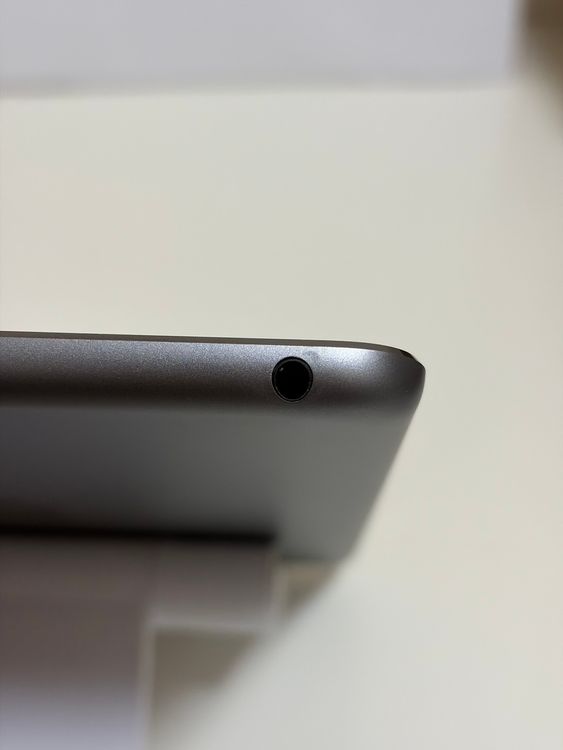 ���Хåƥ꡼89% iPad mini ��2���� 128GB ���졼