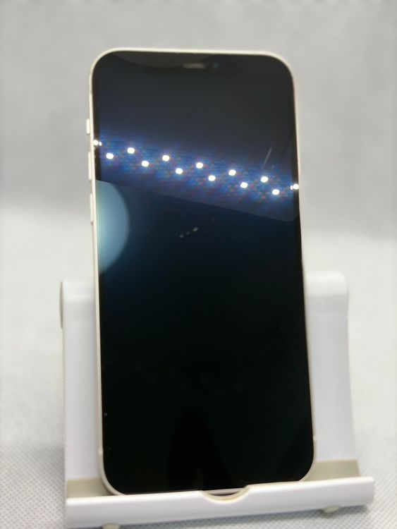 ���Хåƥ꡼82% SIM�ե꡼ iPhone12 128GB �ۥ磻��