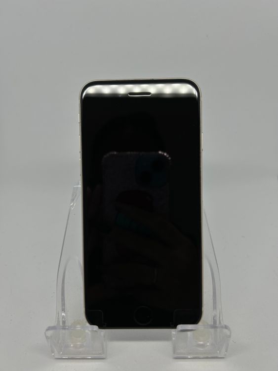 ��SIM�ե꡼ iPhoneSE��3����  64GB �������饤�� �Хåƥ꡼77%