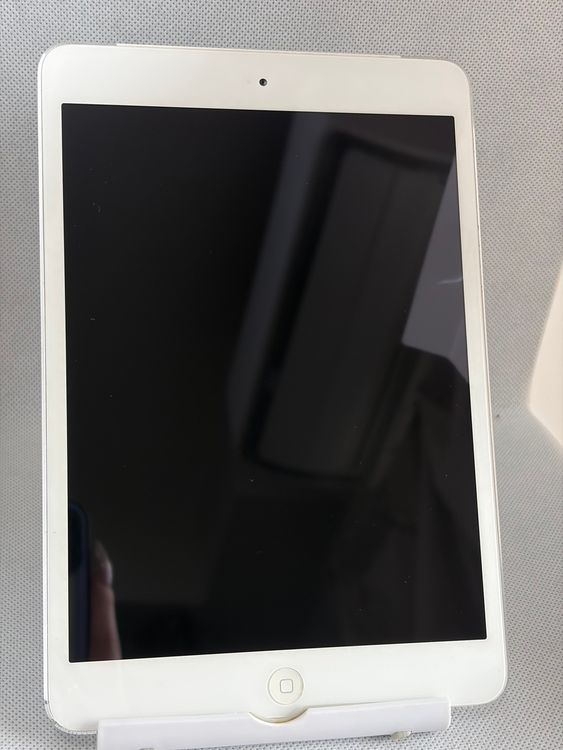 ���ϥԥͥ��ͥå� iPad mini 2 32GB ����С���au