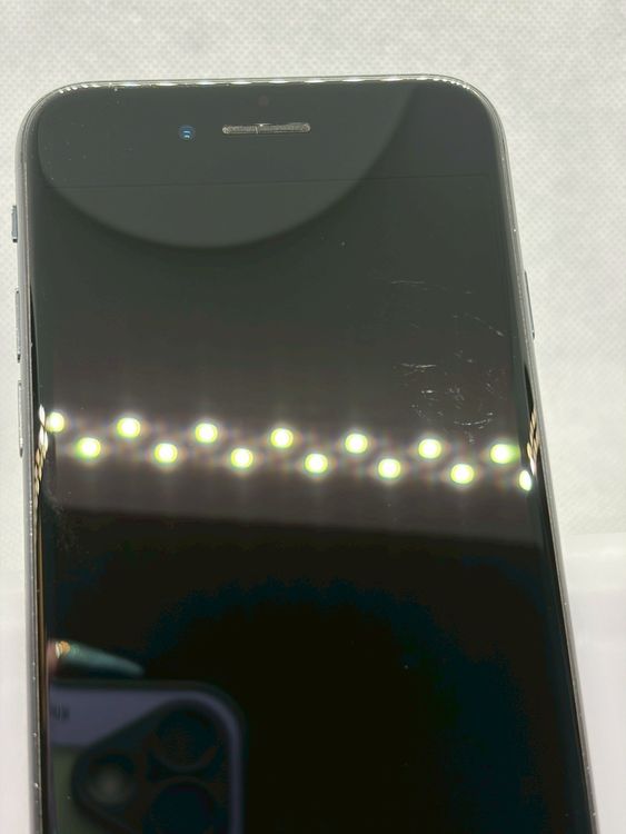���Хåƥ꡼80% SIM�ե꡼ iPhoneSE ��2���� 64GB �֥�å�