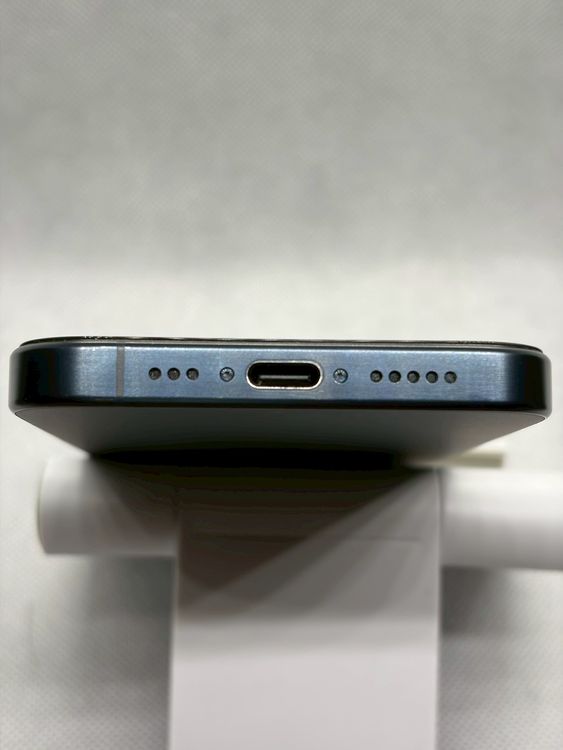 ��SIM�ե꡼ iPhone15Pro 128GB �֥�å������˥��� �Хåƥ꡼84%