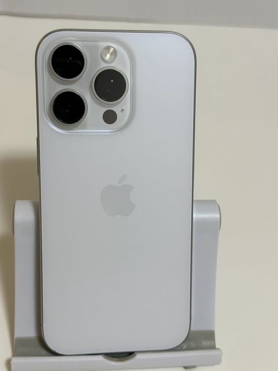 ���Хåƥ꡼89% SIM�ե꡼ iPhone16Pro 128GB �ۥ磻�ȥ����˥���