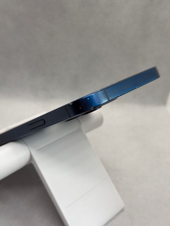 ��SIM�ե꡼ iPhone12 64GB �֥롼