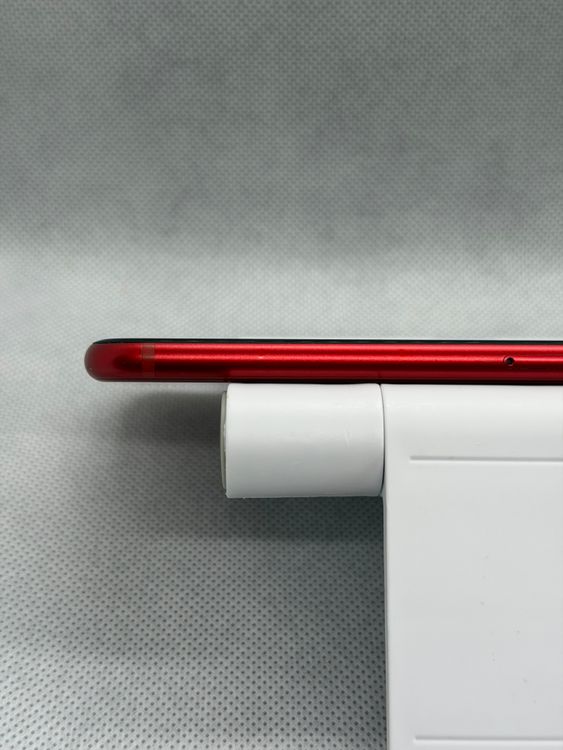 ��SIM�ե꡼ iPhoneSE ��3���� 128GB ��å�