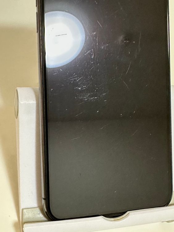 ���Хåƥ꡼82% SIM�ե꡼ iPhone11ProMax 256GB ����ե�����