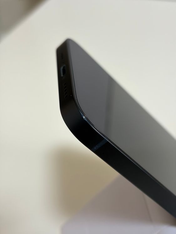 ���Хåƥ꡼84% ���� SIM�ե꡼ iPhone13 128GB �ߥåɥʥ���