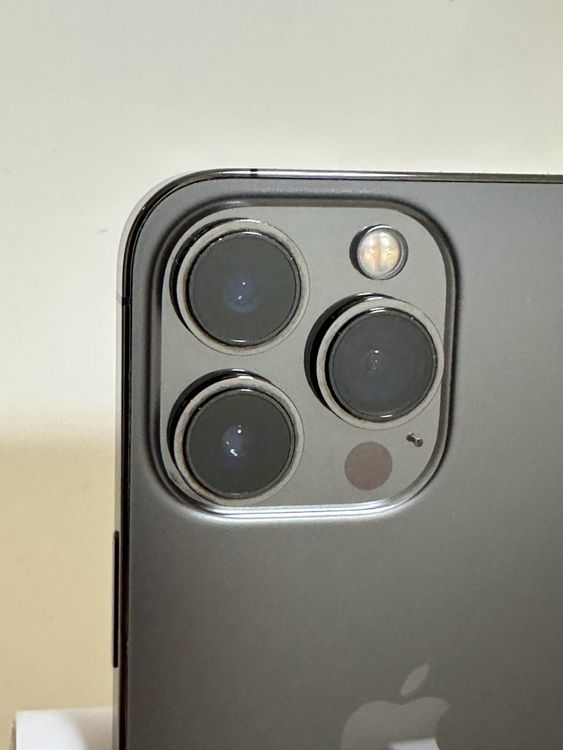 ���Хåƥ꡼80% Ķ���� SIM�ե꡼ iPhone13Pro 128GB ����ե�����