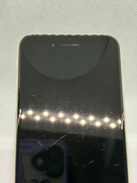 ���ϥԥͥ��ͥå� SIM�ե꡼ iPhoneSE ��3���� 64GB �������饤��