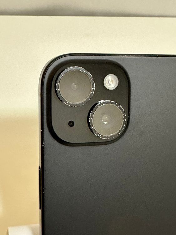 ���Хåƥ꡼82% SIM�ե꡼ iPhone15 128GB �֥�å�