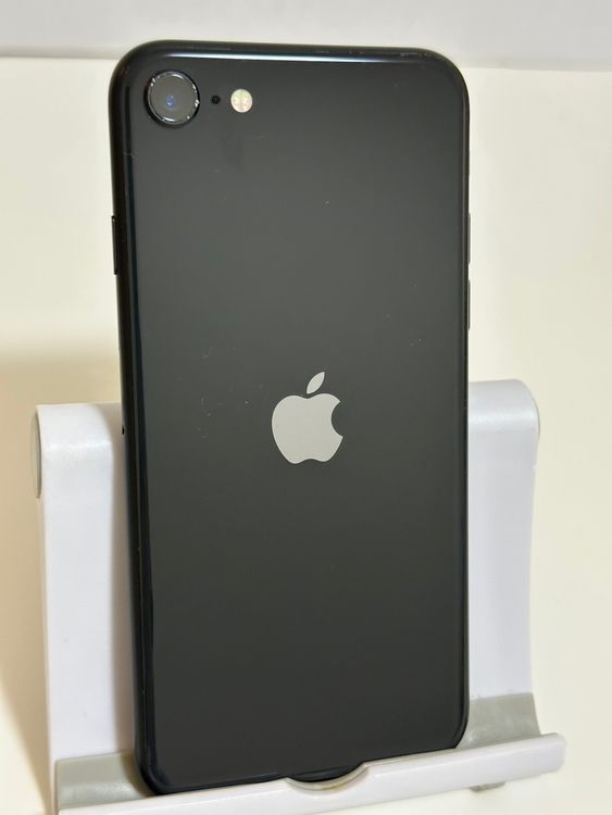 ��SIM�ե꡼ iPhoneSE ��2���� 64GB �֥�å�