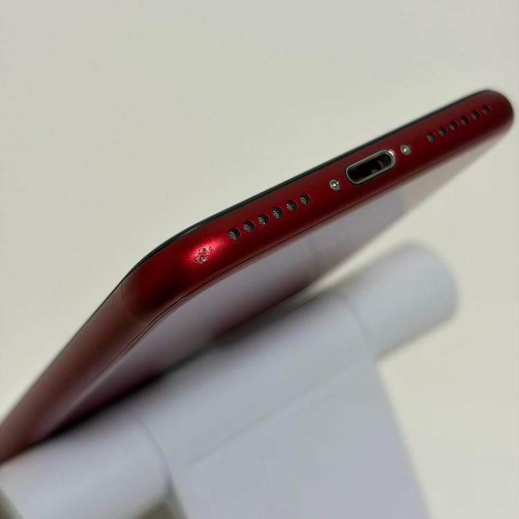 ���Хåƥ꡼90% SIM�ե꡼ iPhoneSE ��3���� 128GB ��å�