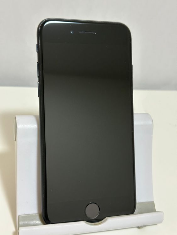 ��SIM�ե꡼ iPhoneSE ��3���� 128GB �ߥåɥʥ���