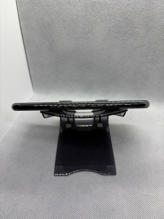 ���ϥԥͥ��ͥå� SIM�ե꡼ iPhone11Pro 64GB ���졼 �Хåƥ꡼84%