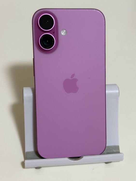 ���Хåƥ꡼89% SIM�ե꡼ iPhone16 128GB �ԥ�
