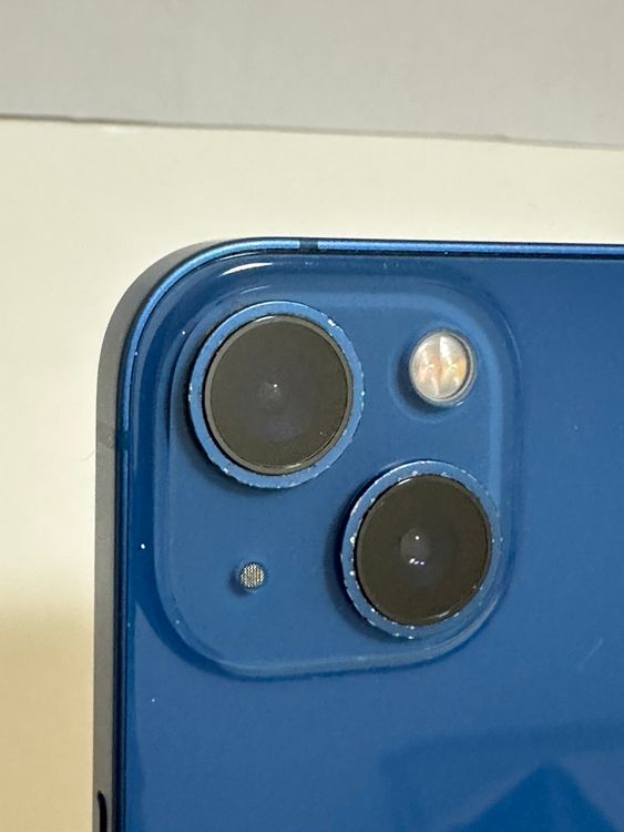 ���Хåƥ꡼82% SIM�ե꡼ iPhone13 128GB �֥롼