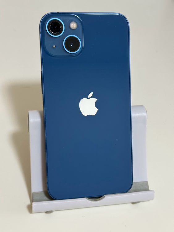 ���Хåƥ꡼86% SIM�ե꡼ iPhone13 128GB �֥롼
