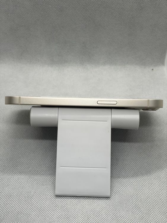 ���Хåƥ꡼80% SIM�ե꡼ iPhone13 128GB �������饤��