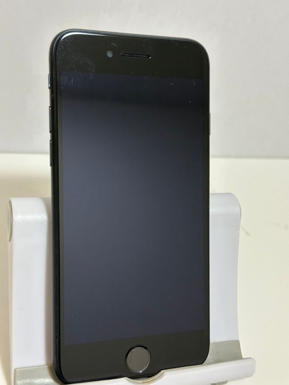 ��SIM�ե꡼ iPhoneSE ��3���� 64GB �ߥåɥʥ���
