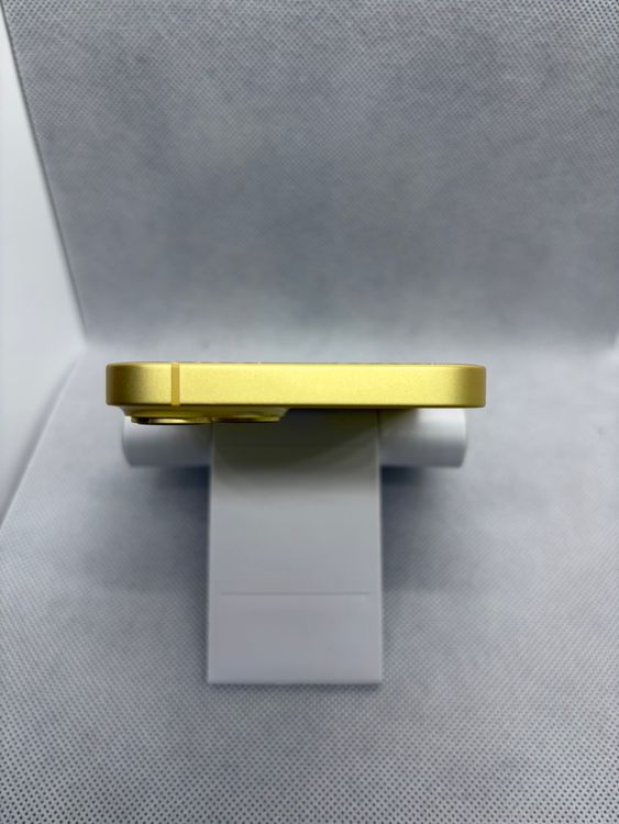 ������Ʊ�� SIM�ե꡼ iPhone14 128GB �������� �Хåƥ꡼83%