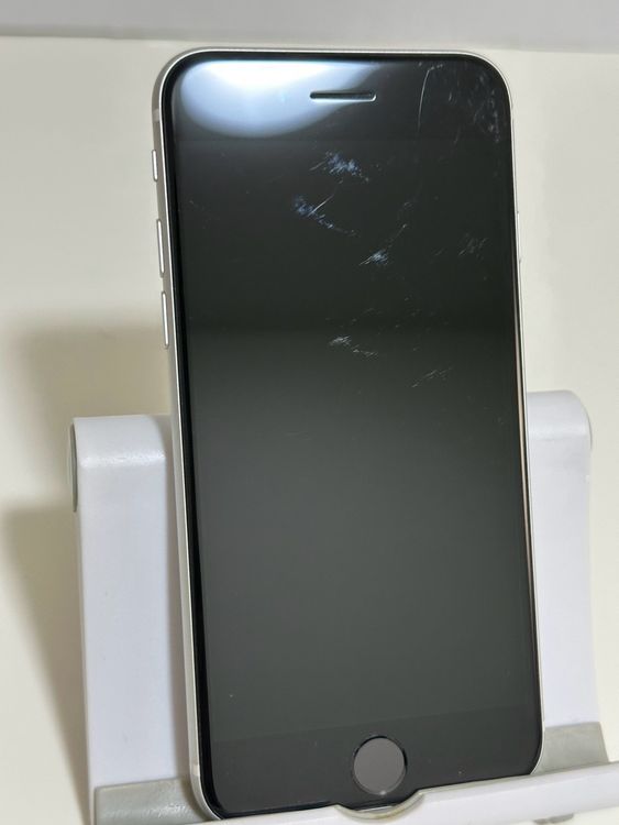 ��SIM�ե꡼ iPhoneSE ��2���� 64GB �ۥ磻��