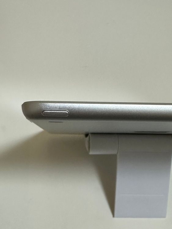 ��iPad ��6���� 32GB ����С� Wi-Fi��ǥ�