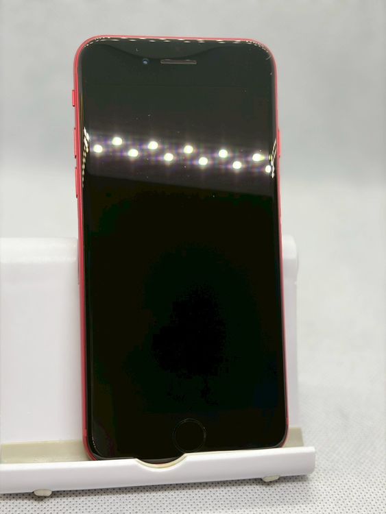 ���Хåƥ꡼85% SIM�ե꡼ iPhoneSE ��3���� 64GB ��å�