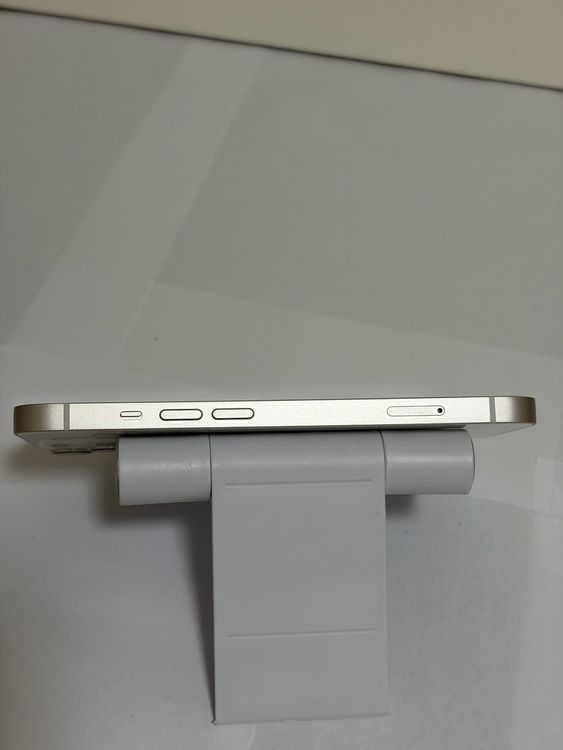 ��̤������ SIM�ե꡼ iPhone13 128GB �������饤��