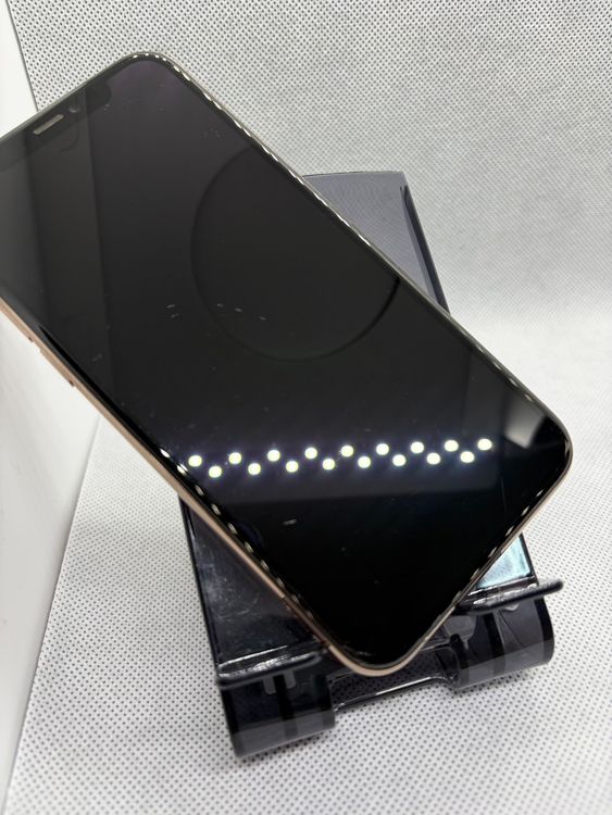 ���ϥԥͥ��ͥå� SIM�ե꡼ iPhone11Pro 256GB ������� �Хåƥ꡼80%