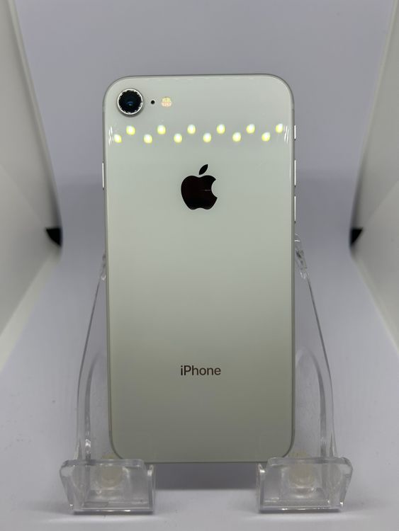 ��SIM�ե꡼ iPhone8  64GB ����С� �Хåƥ꡼82%