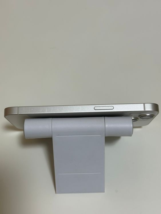 ���Хåƥ꡼100% SIM�ե꡼ iPhone14 256GB �������饤��